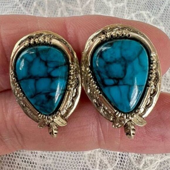 Vintage 60's 70's Signed Arthur Pepper ART Turquoise Teardrop Clip Earrings - Picture 2 of 11